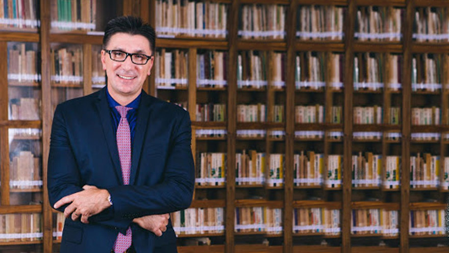 Janguiê lança autobiografia na quarta-feira