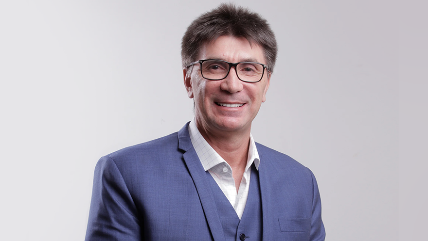 “Um sonho precisa ser seguido por atitudes”, afirma Janguiê Diniz, fundador da Ser Educacional