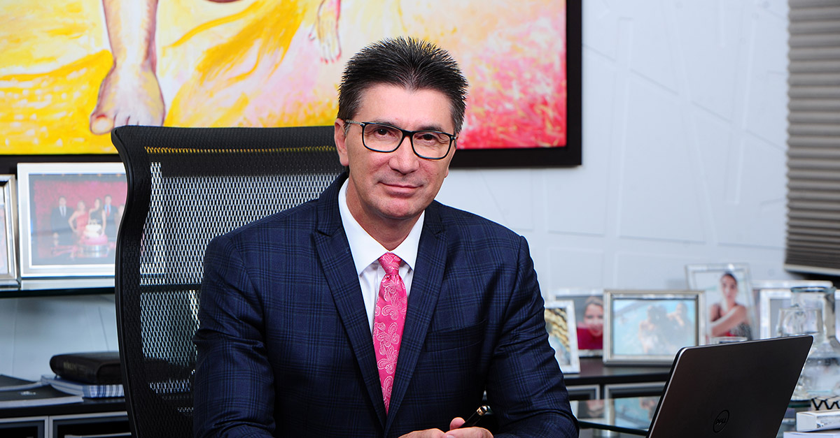 Grupo Ser anuncia incorporação das operações brasileiras da Laureate: Janguiê Diniz, fundador do Grupo Ser, vai controlar grupo com 450 mil alunos