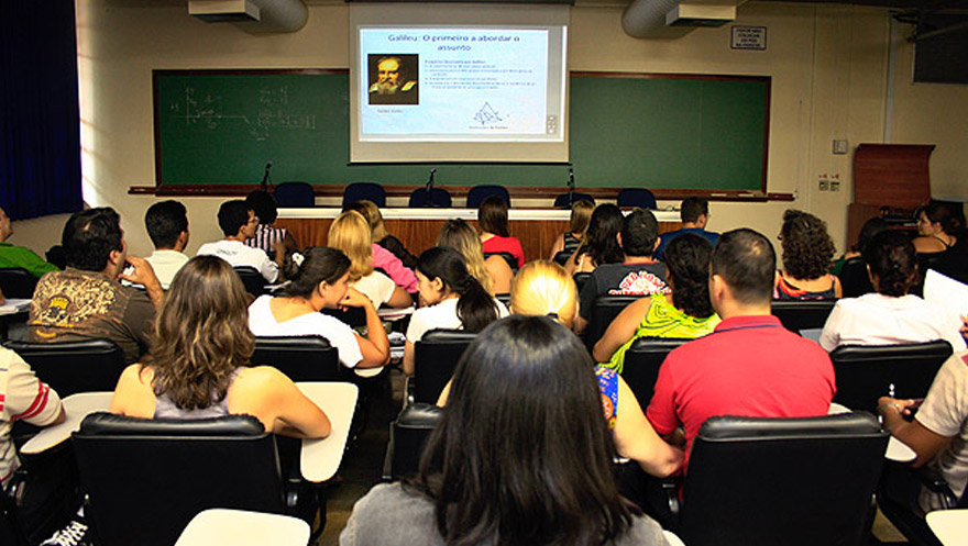 MEC flexibiliza regras para educação à distância no ensino superior