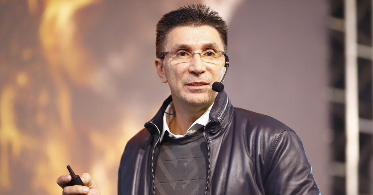 Em artigo, Dr. Valdir Perazzo escreve sobre Janguiê Diniz e diz que empreendedorismo aliado à educação pode transformar o Brasil