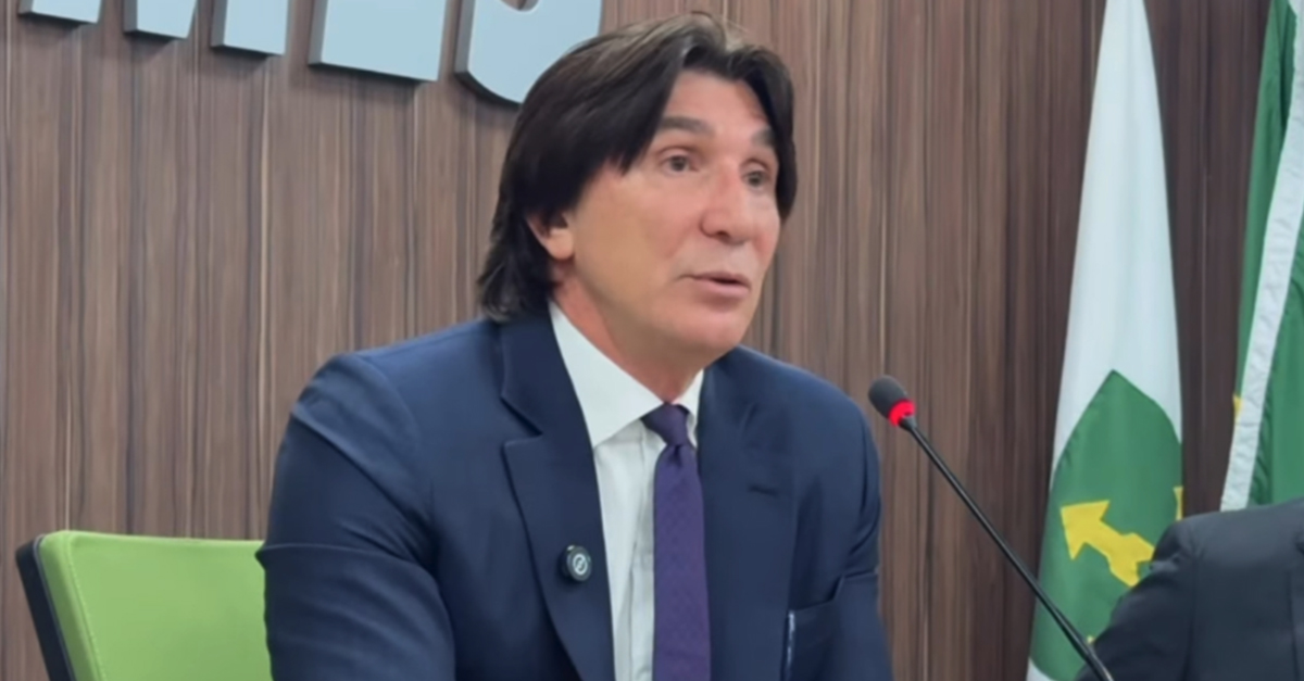 Janguiê Diniz reassume presidência da ABMES