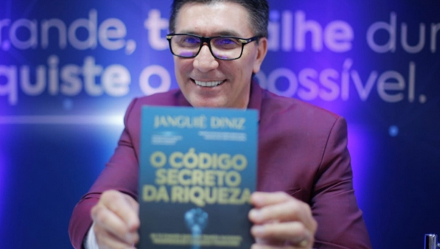 Novo livro de Janguiê Diniz fala sobre riqueza e empreendedorismo