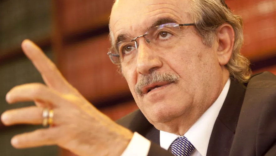 Na Estácio, um negociador experiente