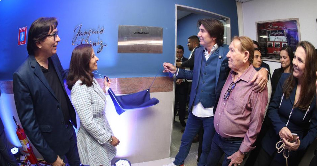 Sala do Tribunal do Júri da UNINASSAU recebe nome de Janguiê Diniz
