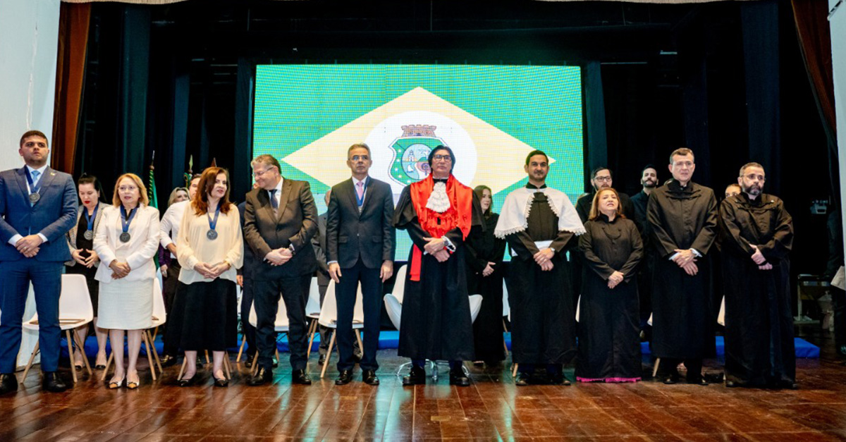 Sessão de comemoração dos 25 anos da Uni7